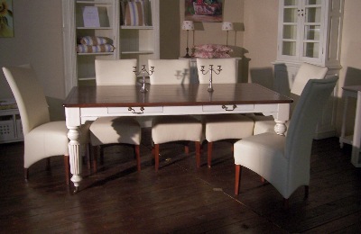 Englische Stilmöbel, Chesterfield Ledergarnituren & Antiquitäten - JORK